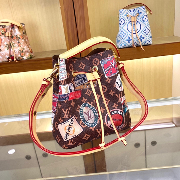 ルイヴィトンバッグ内部構造